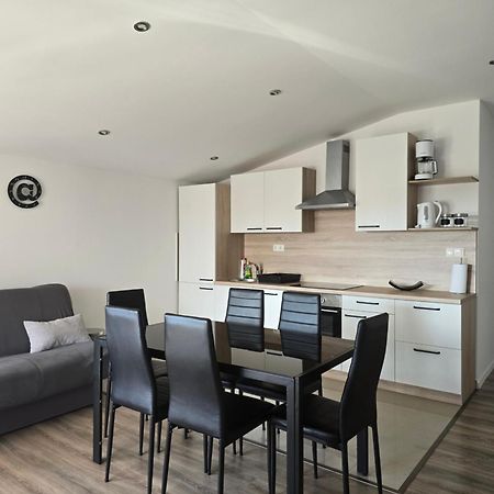 Apartment Fabijana 비오그라드나모루 외부 사진