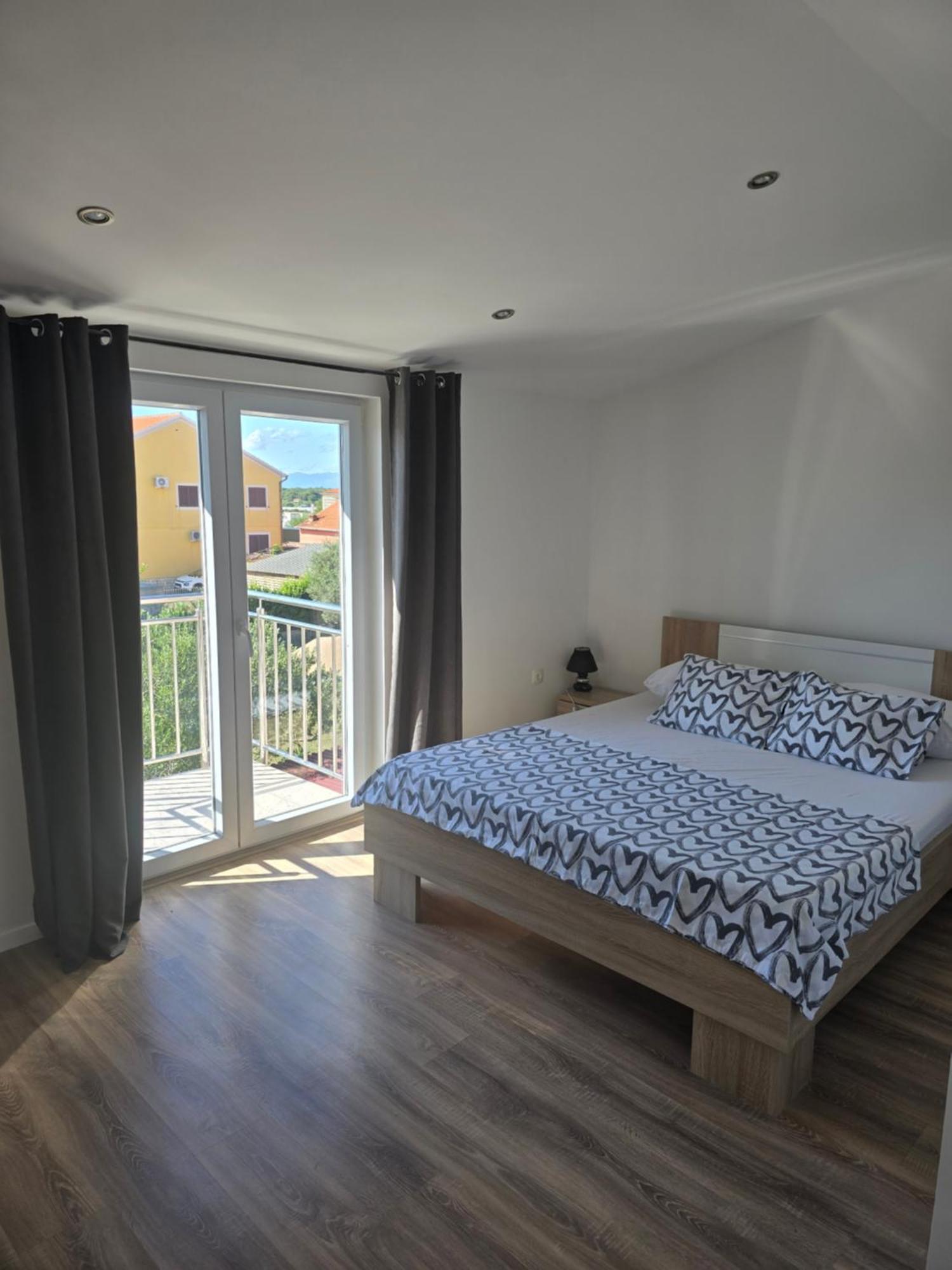 Apartment Fabijana 비오그라드나모루 외부 사진